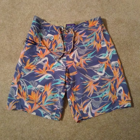 Patagonia Other - Patagonia wavefarer board shorts size 33